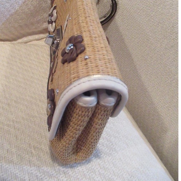 Coach Natalie Limited Edition Tea Rose Floral Straw Clutch, EUC - Picture 4 of 10
